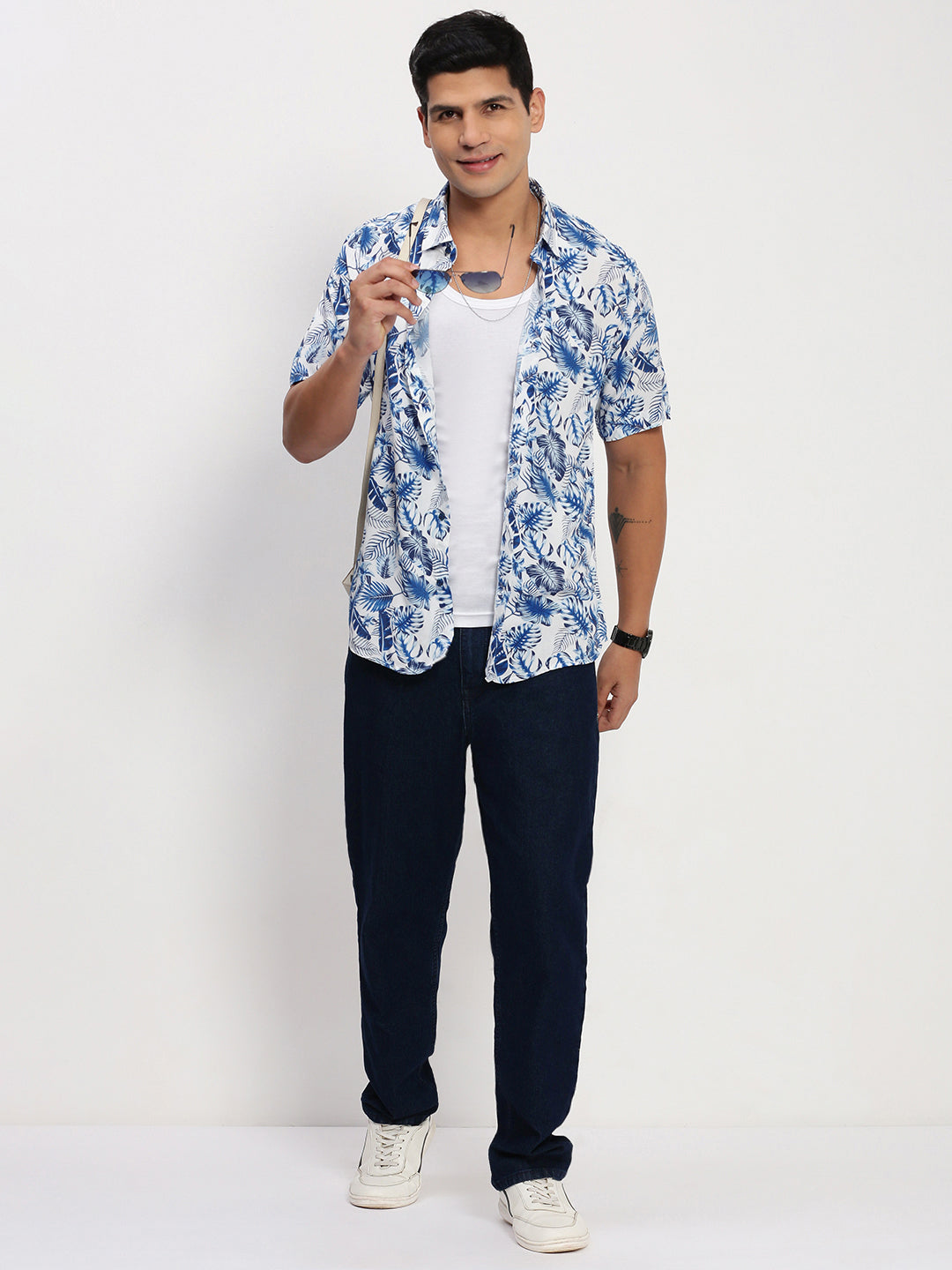 Men Blue Floral Slim Fit Shirt