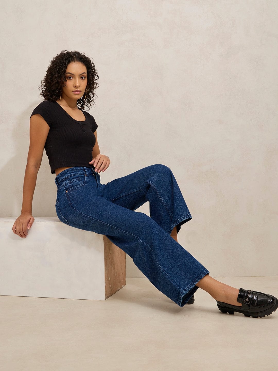 Women's Navy Blue High Rise Cropped Straight Fit Jeans