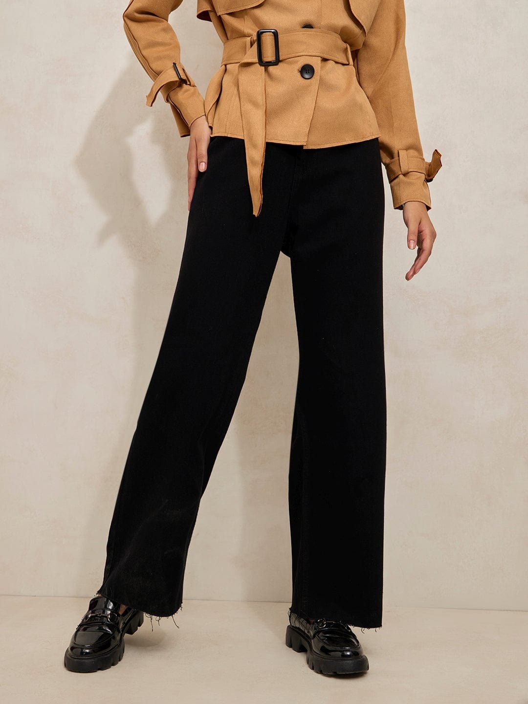 Women's Black High Rise Relaxed Fit Straight Jeans with Raw Hem