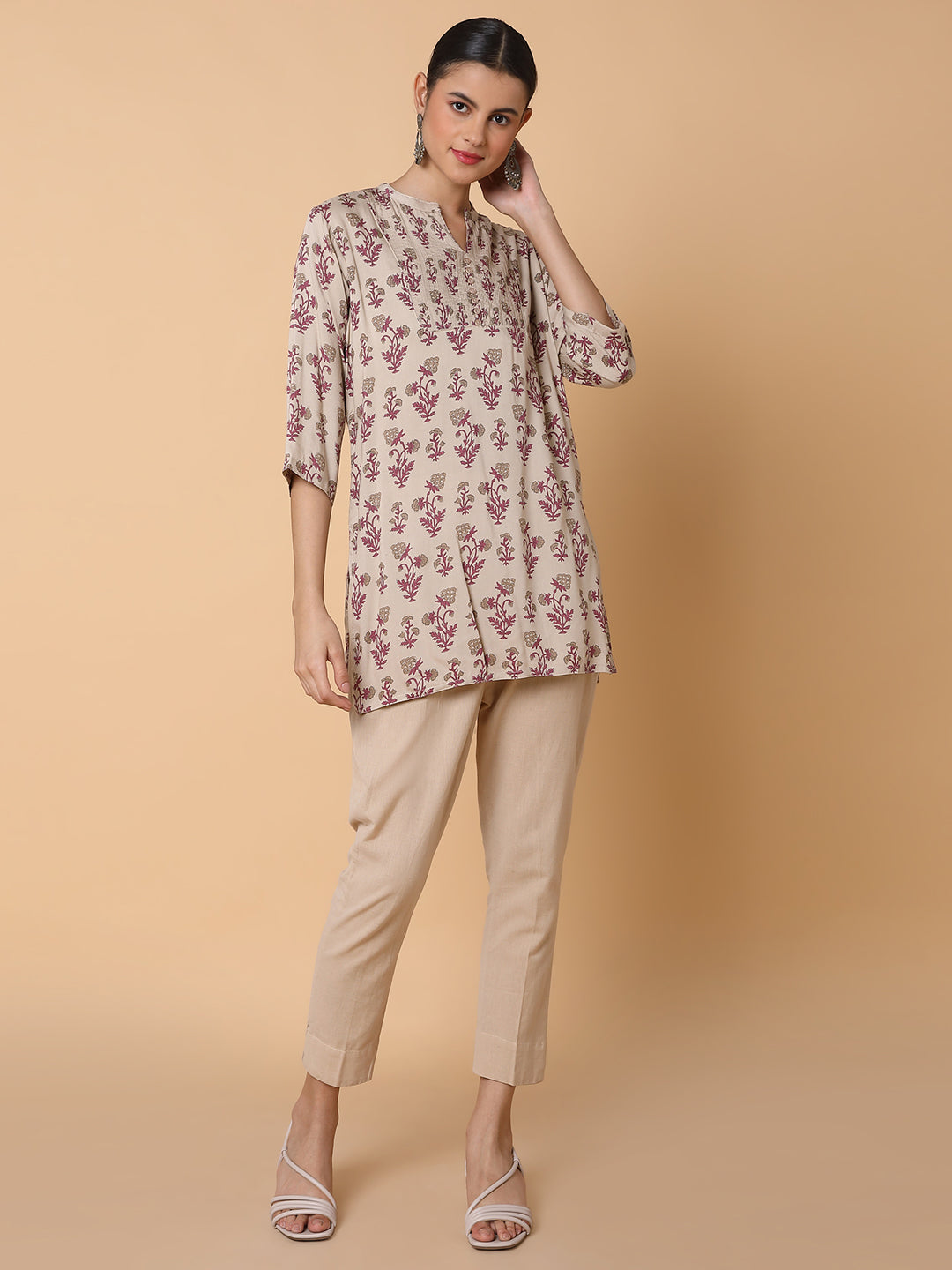 Women Floral Beige Straight Kurti