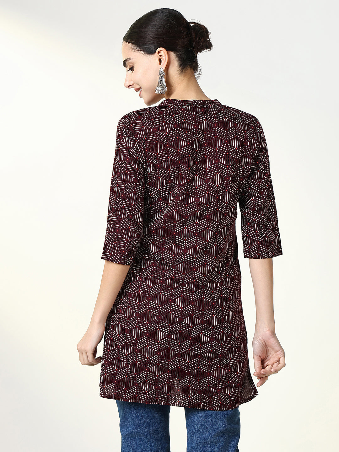 Women Maroon Geometric Straight Kurti