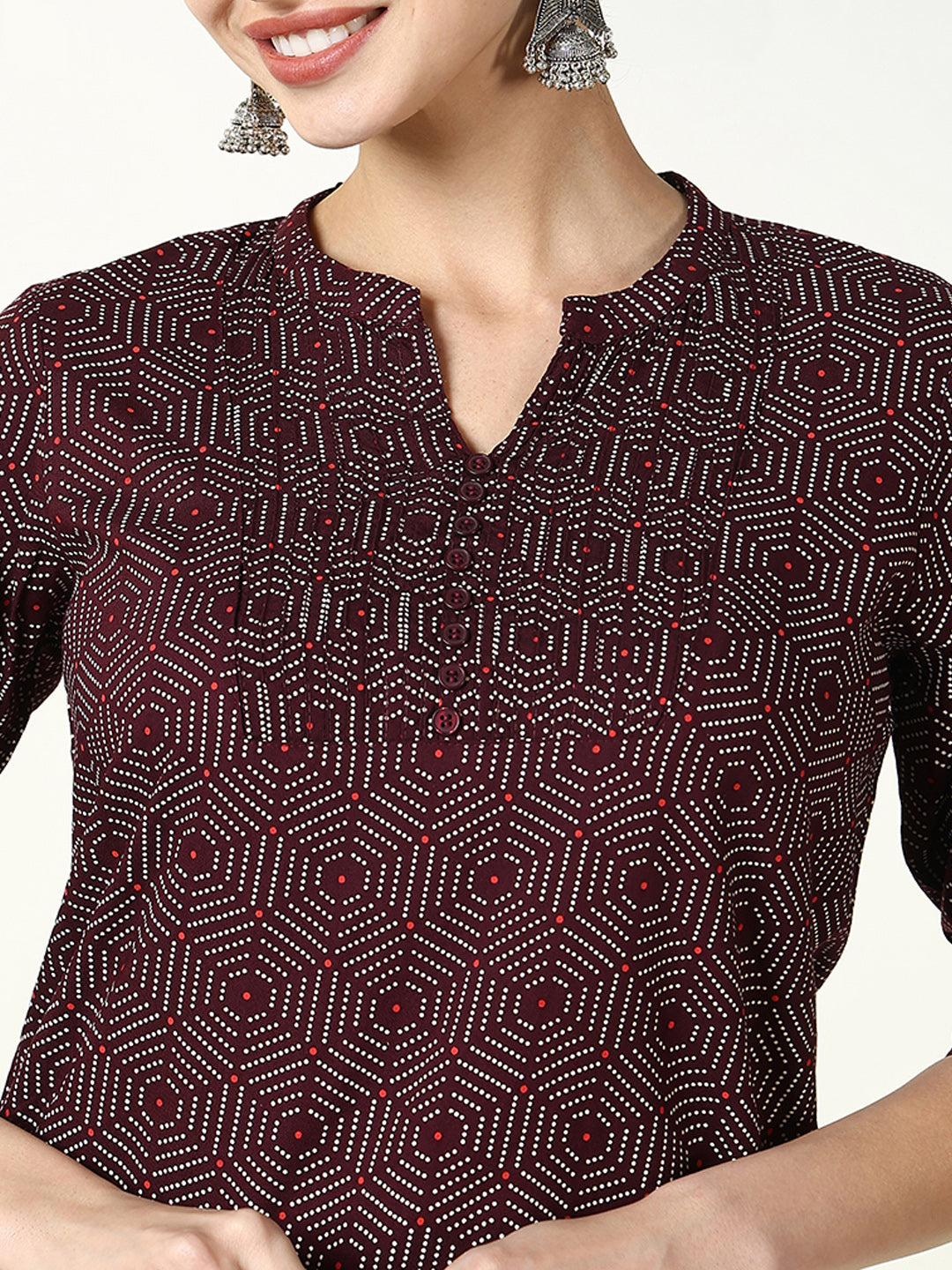 Women Maroon Geometric Straight Kurti