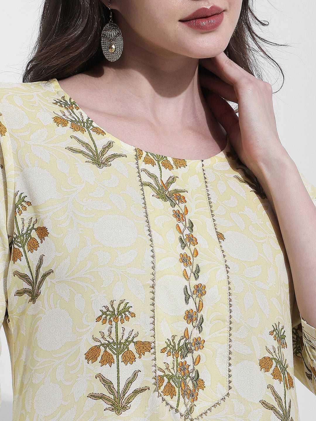 Women's Floral Printed Yellow Straight Kurta