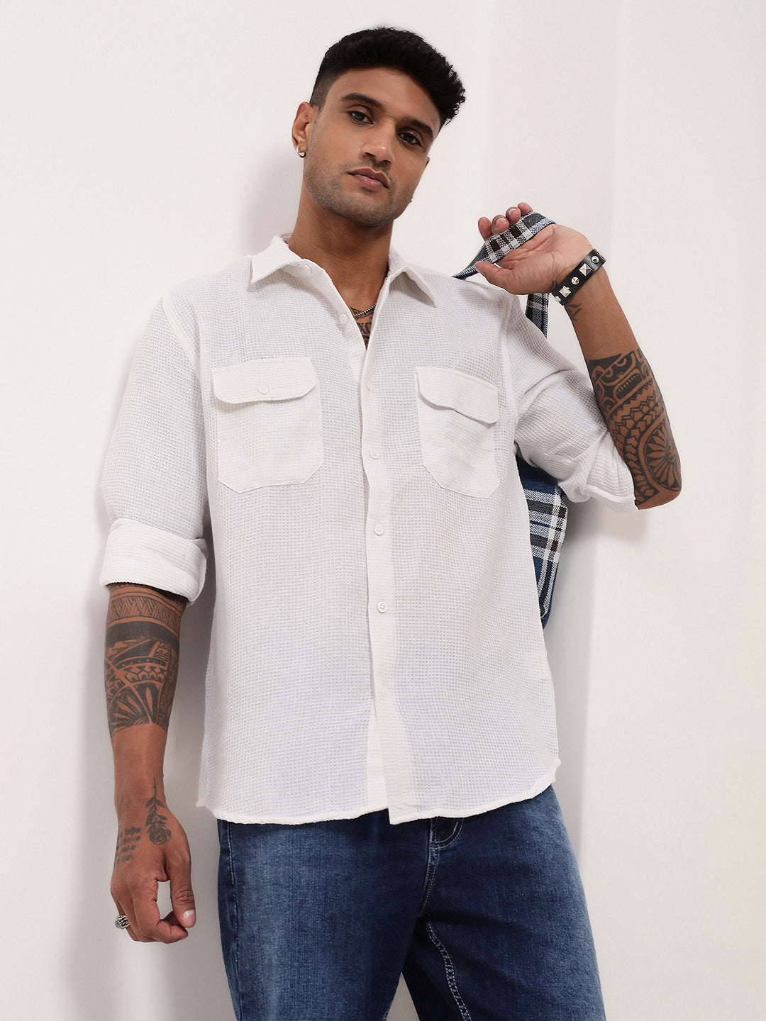 Men White Solid Slim Fit Shirt