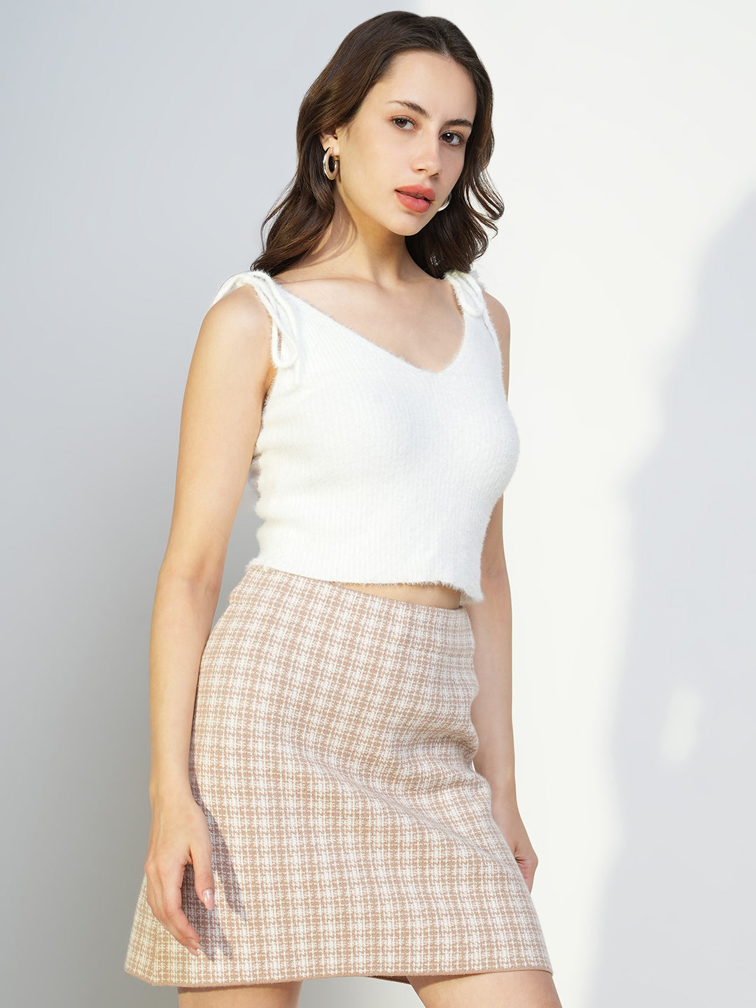 Women White Solid Crop Top