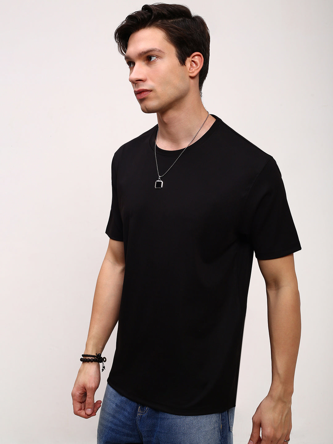 Men Black Solid T Shirt