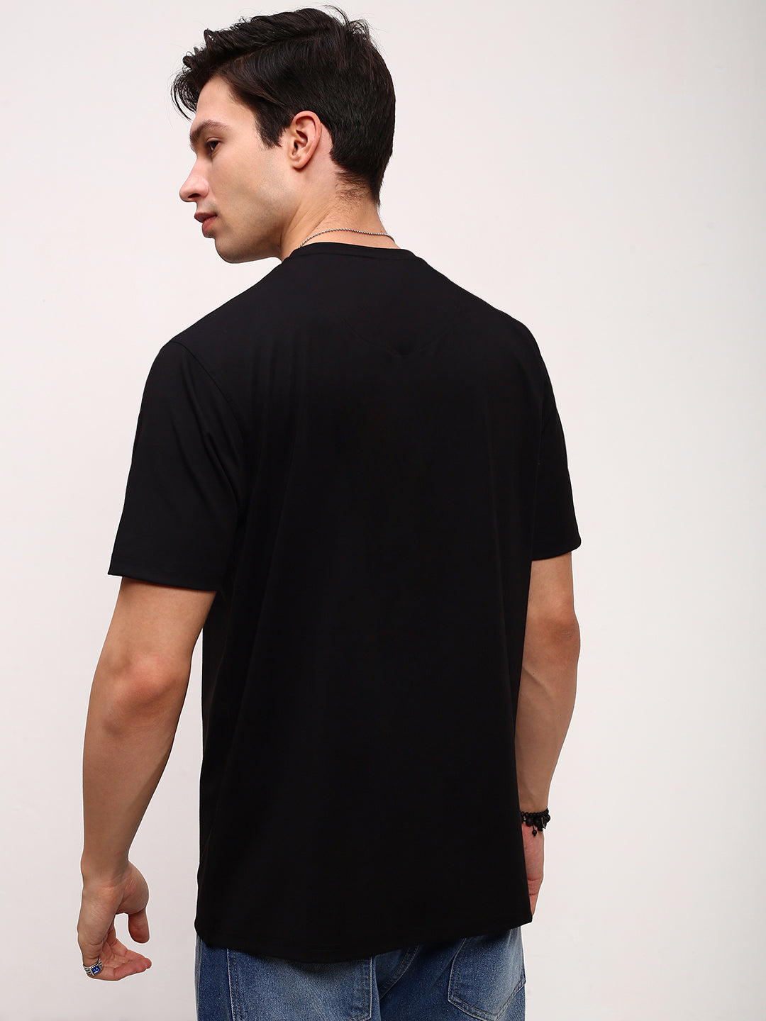 Men Black Solid T Shirt