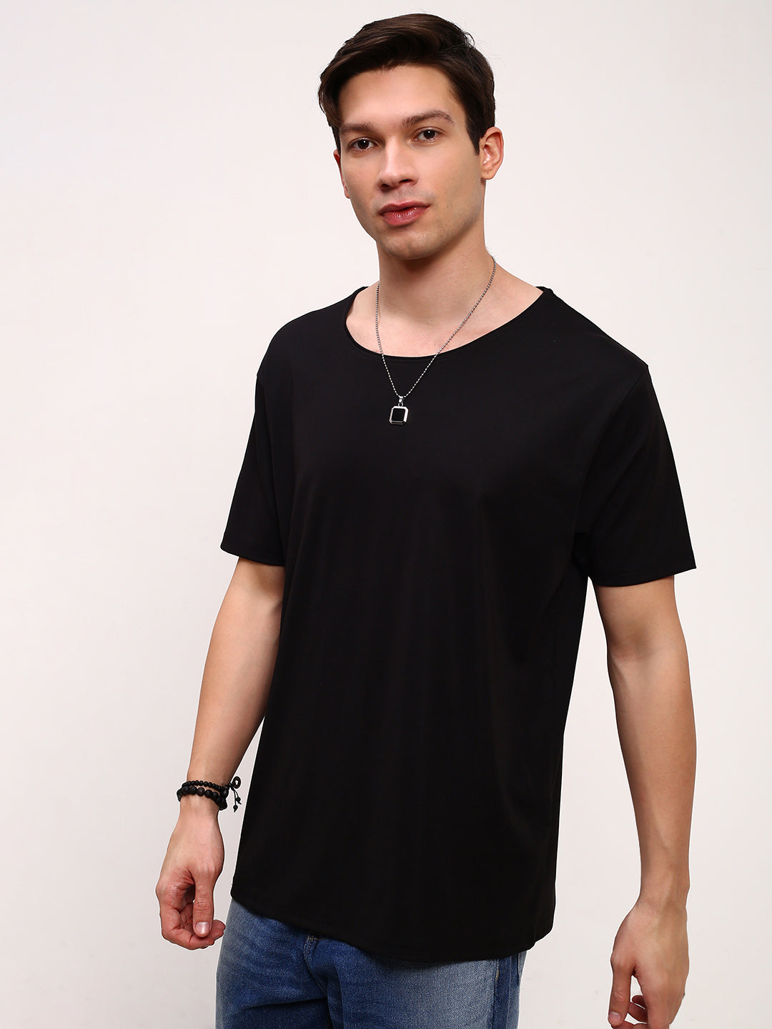 Men Black Solid T Shirt