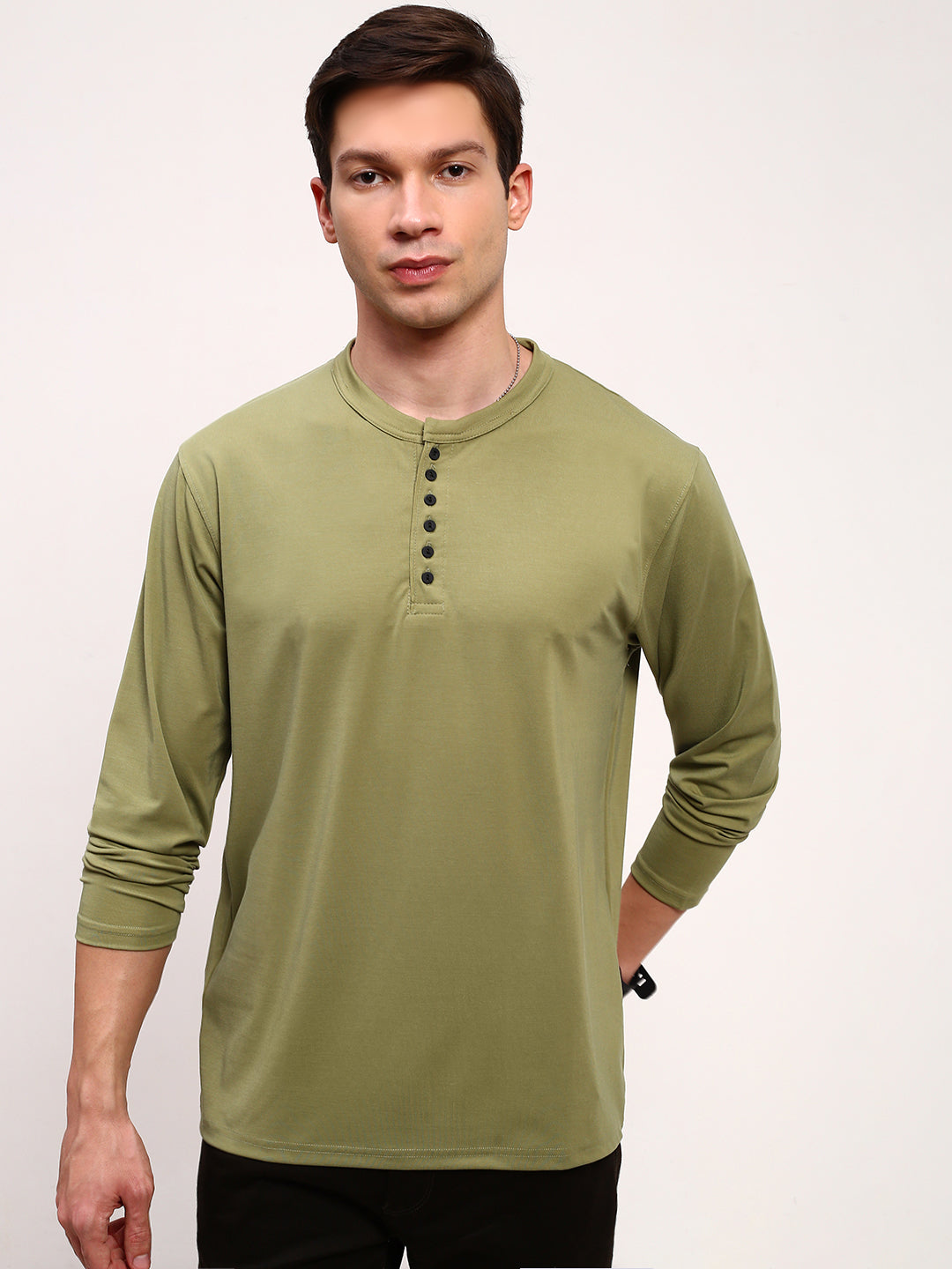 Men Green Solid T Shirt