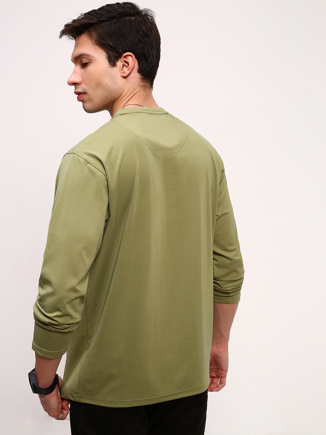 Men Green Solid T Shirt