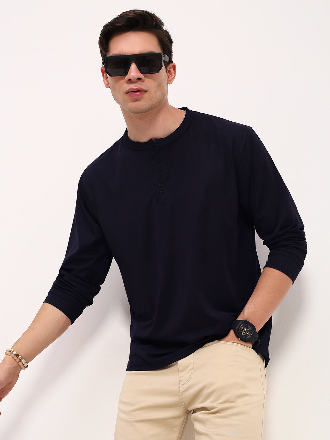 Men Navy Blue Solid T Shirt