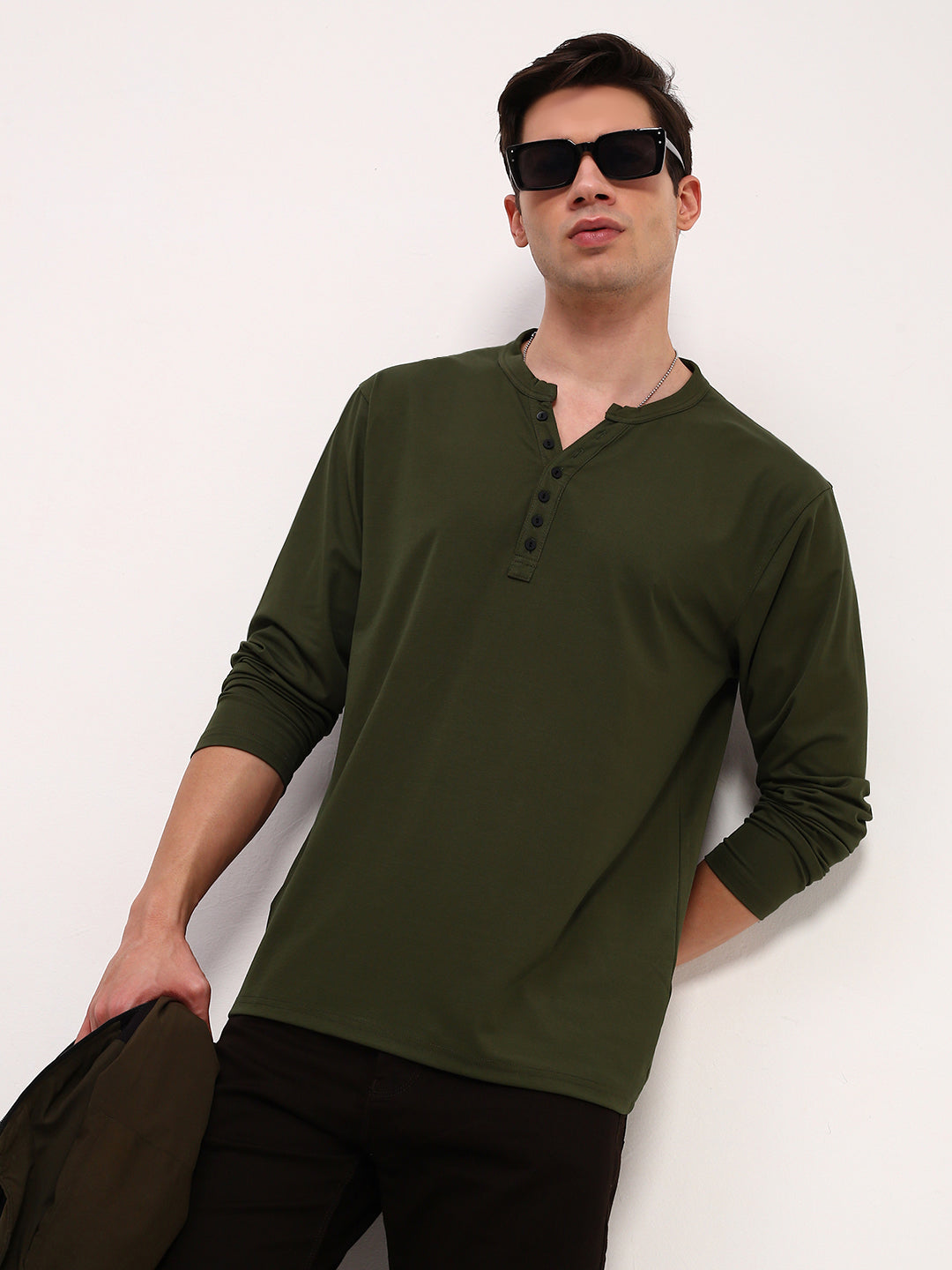 Men Green Solid T Shirt