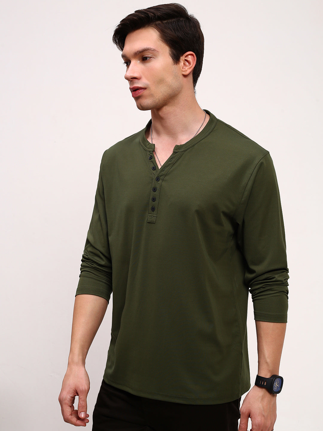 Men Green Solid T Shirt