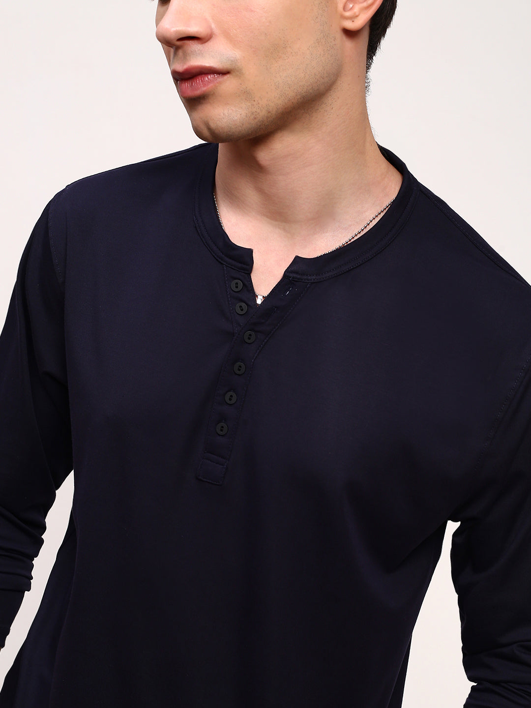 Men Navy Blue Solid T Shirt