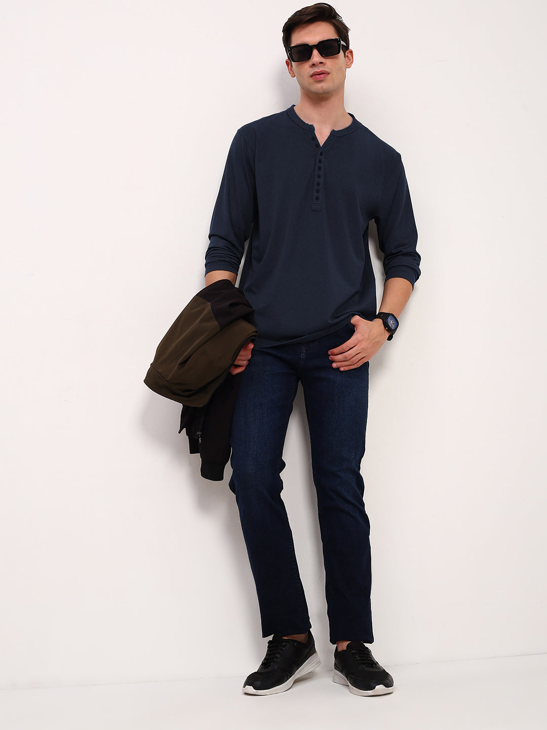 Men's Navy Blue Henley Collar Slim Fit T-Shirt