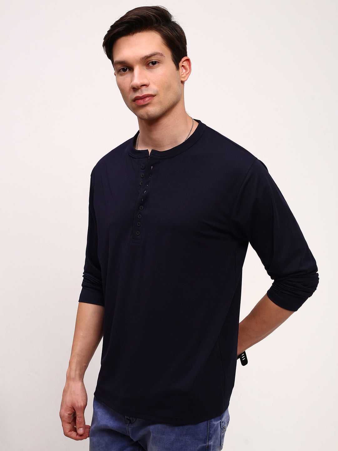 Men Navy Blue Solid T Shirt