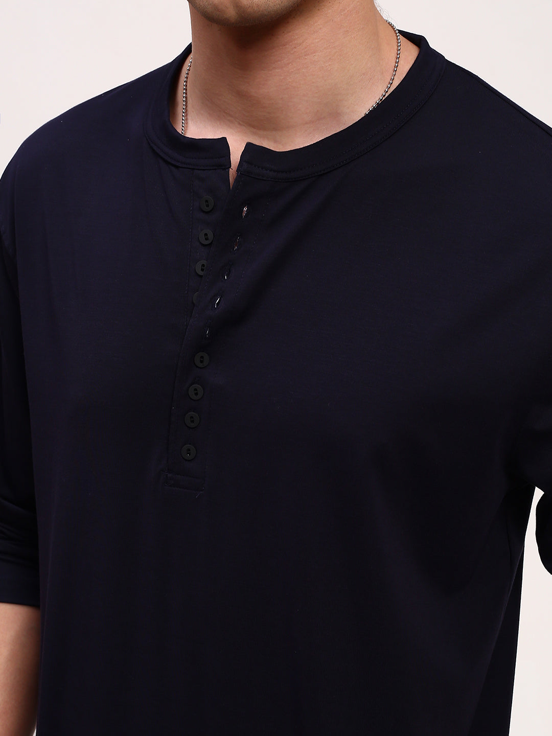 Men Navy Blue Solid T Shirt