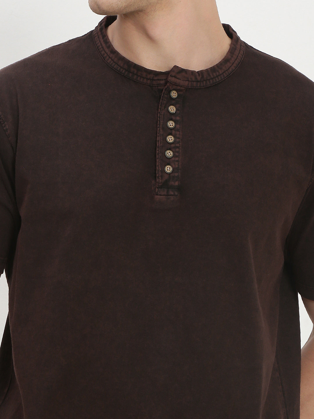 Men's Brown Solid Henley Collar T-Shirt