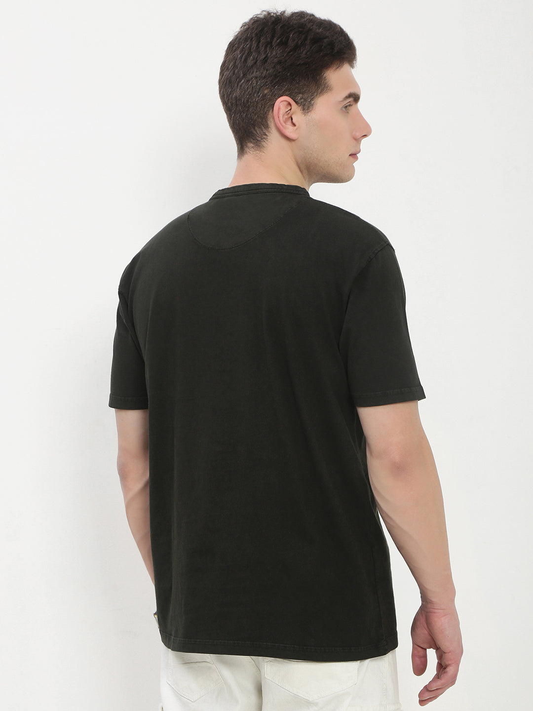 Men's Olive Solid Henley Collar T-Shirt
