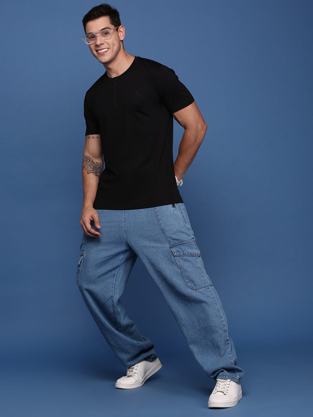 Men's Black Henley Neck Cotton Solid Slim Fit T-Shirt