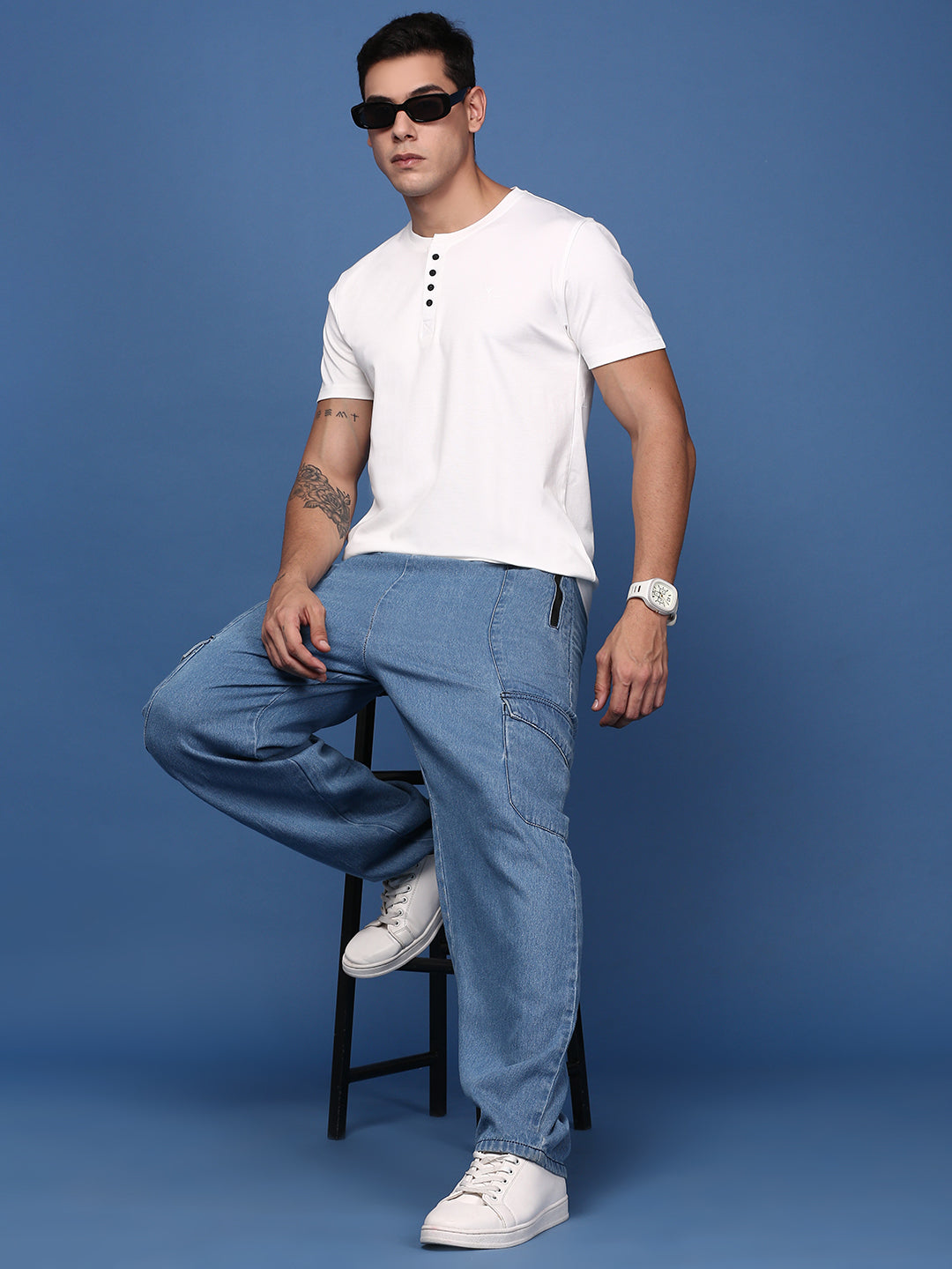 Men Solid White Slim Fit T-Shirt