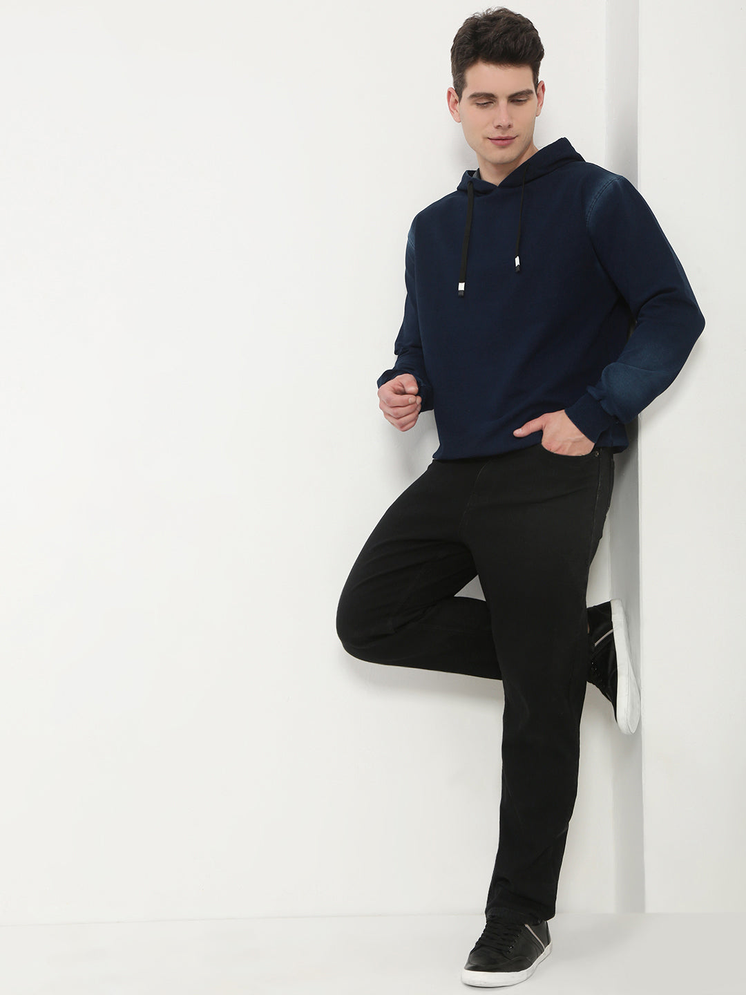 Men's Navy Blue Solid Hooded Sweatshirt