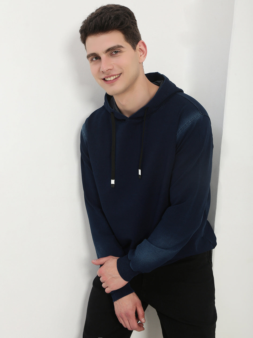 Men's Navy Blue Solid Hooded Sweatshirt