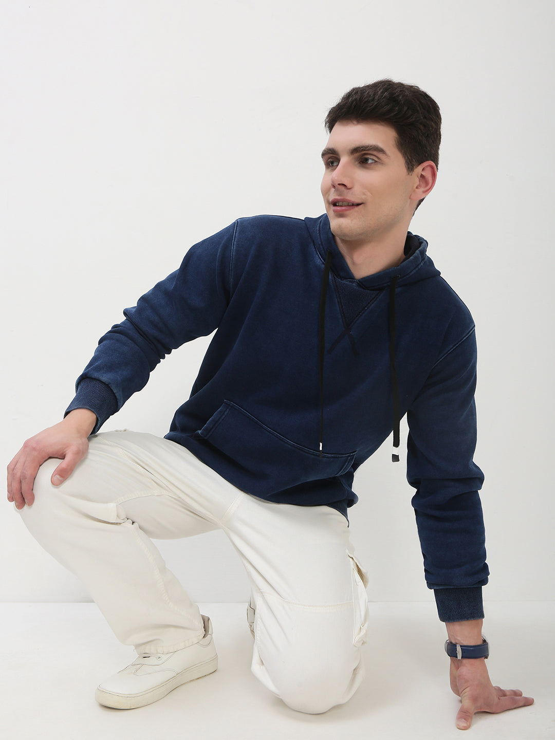 Men's Navy Blue Solid Hooded Sweatshirt