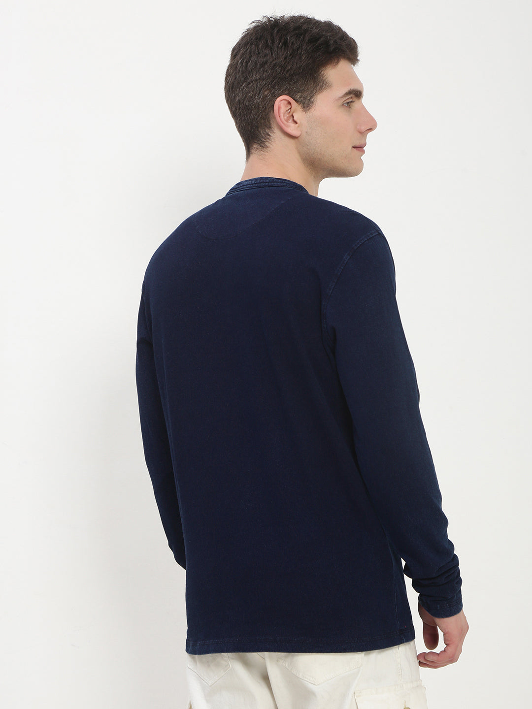 Men's Navy Blue Solid Henley Collar T-Shirt