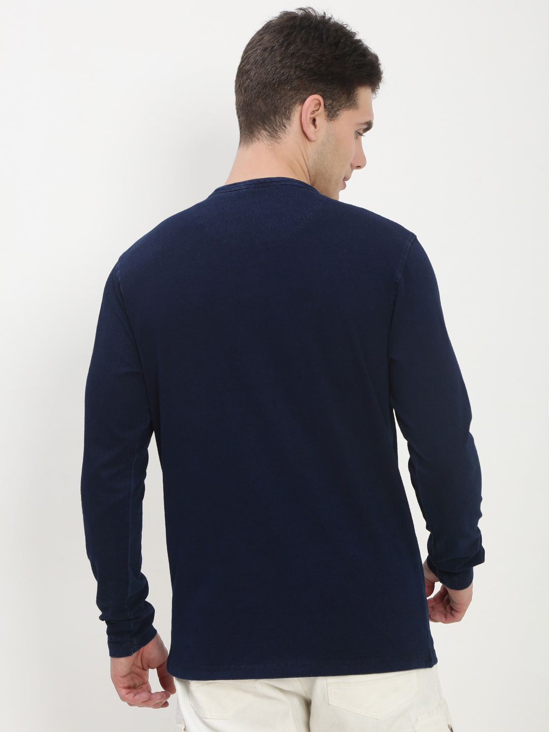 Men's Navy Blue Solid Henley Collar T-Shirt