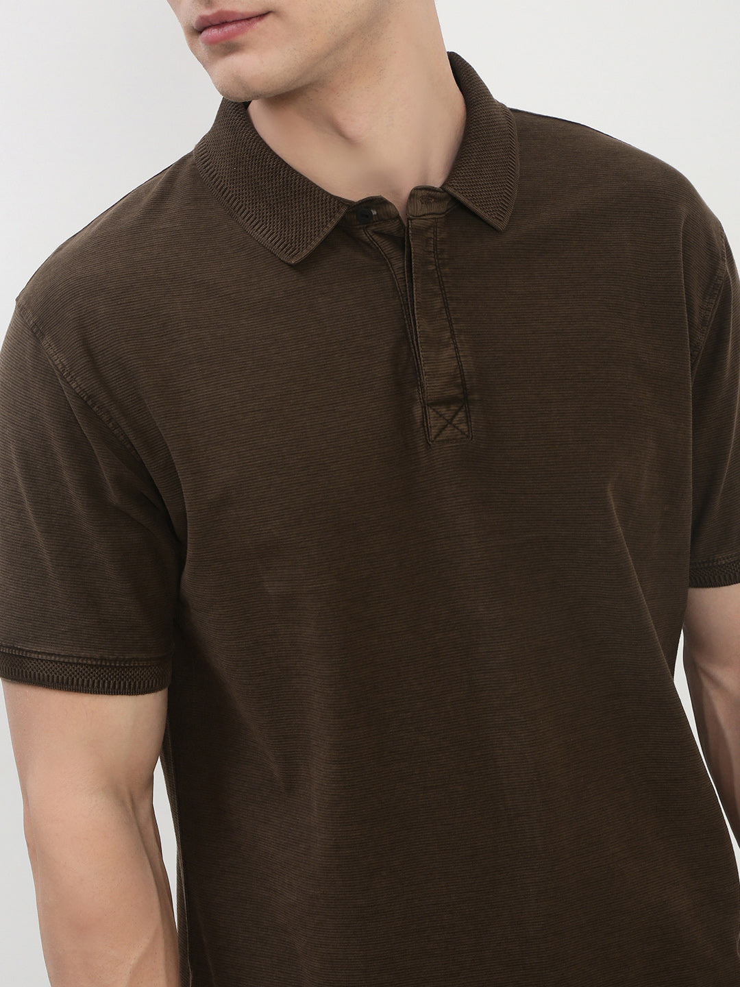 Men's Olive Solid Polo Collar T-Shirt