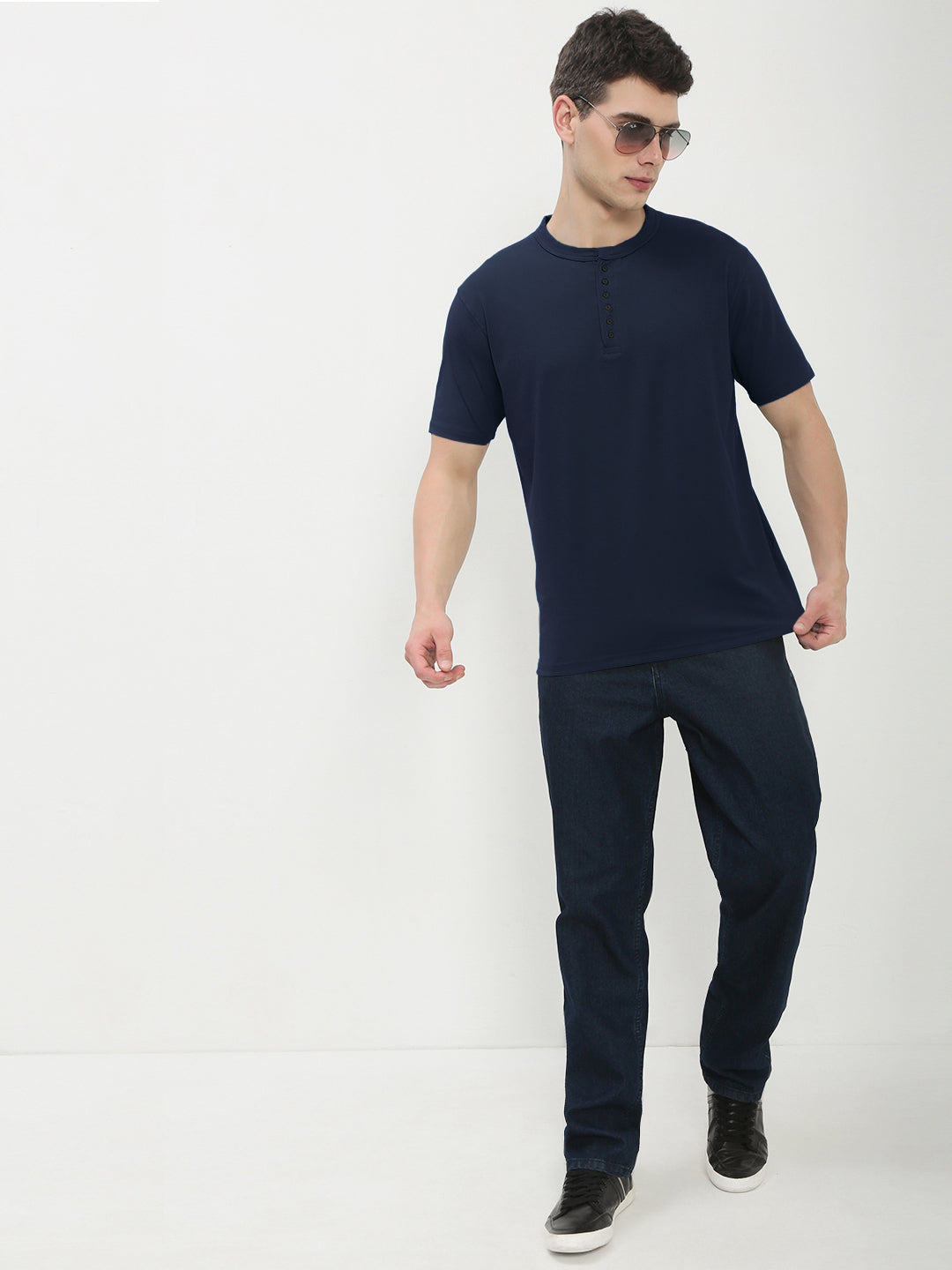 Men's Navy Blue Henley Collar Slim Fit T-Shirt