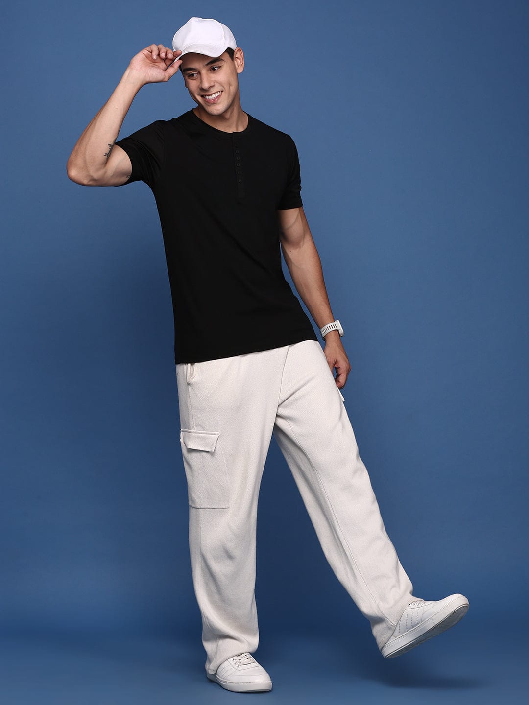 Men's Black Henley Neck Cotton Slim Fit Solid T-Shirt