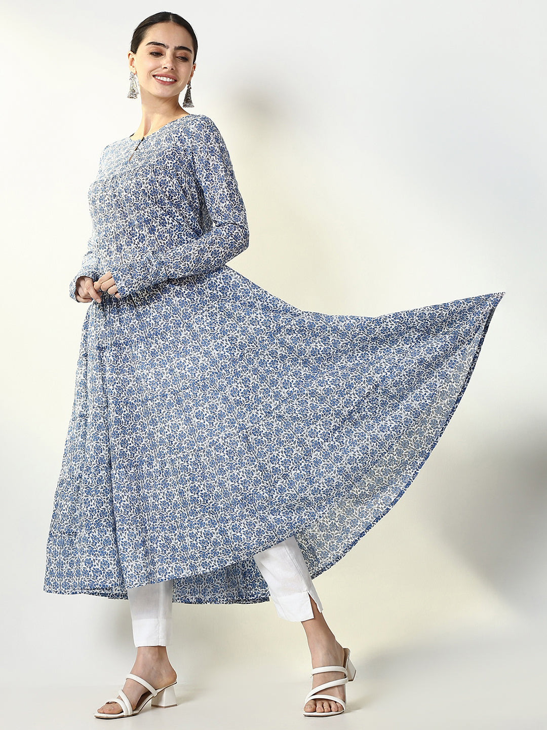 Women Blue Floral Anarkali Kurta