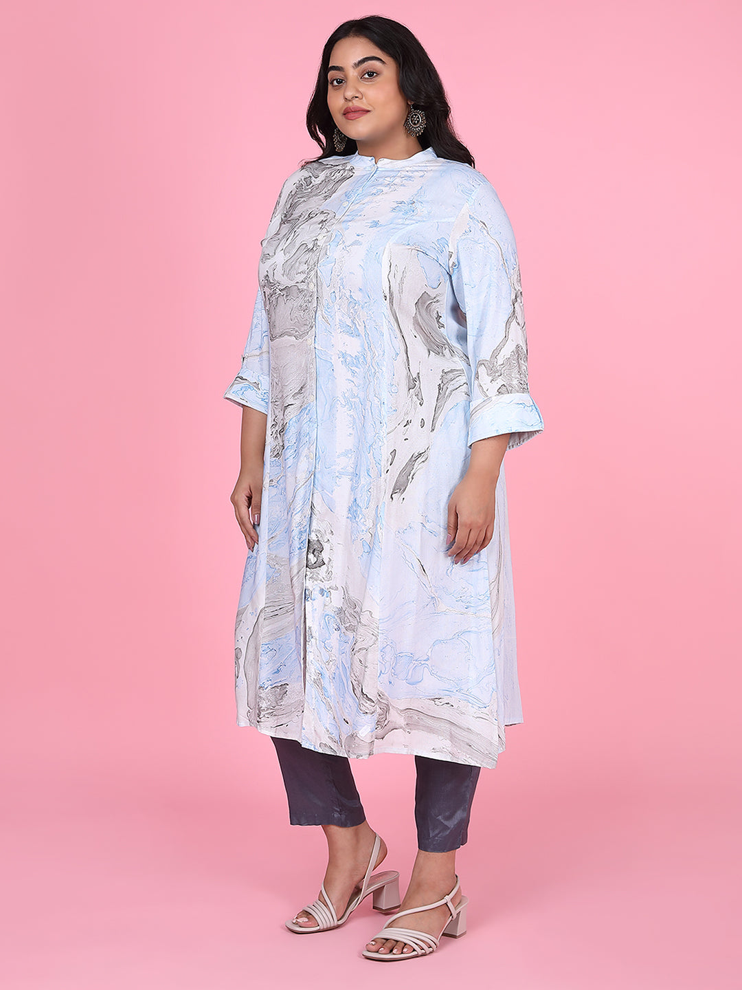 Women Blue Abstract Straight Kurta