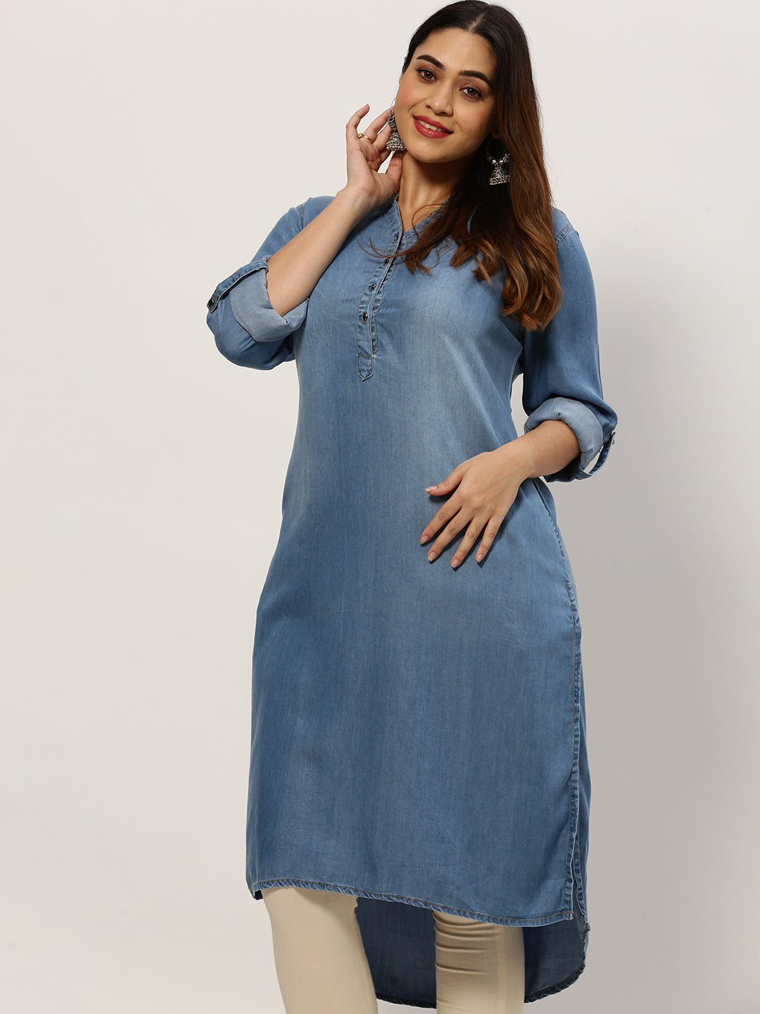 Women Knee Length Straight Blue Solid Kurta