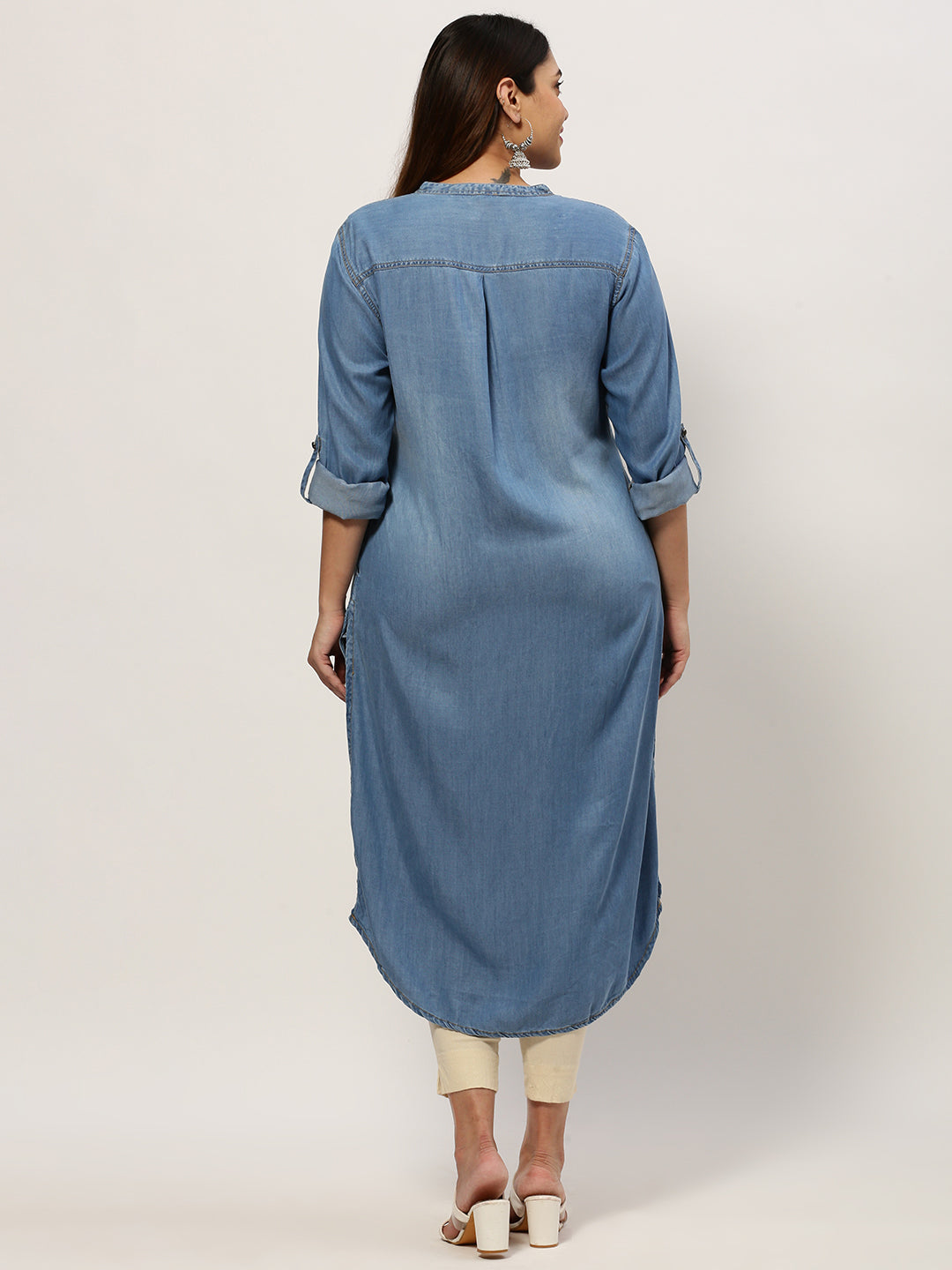 Women Knee Length Straight Blue Solid Kurta