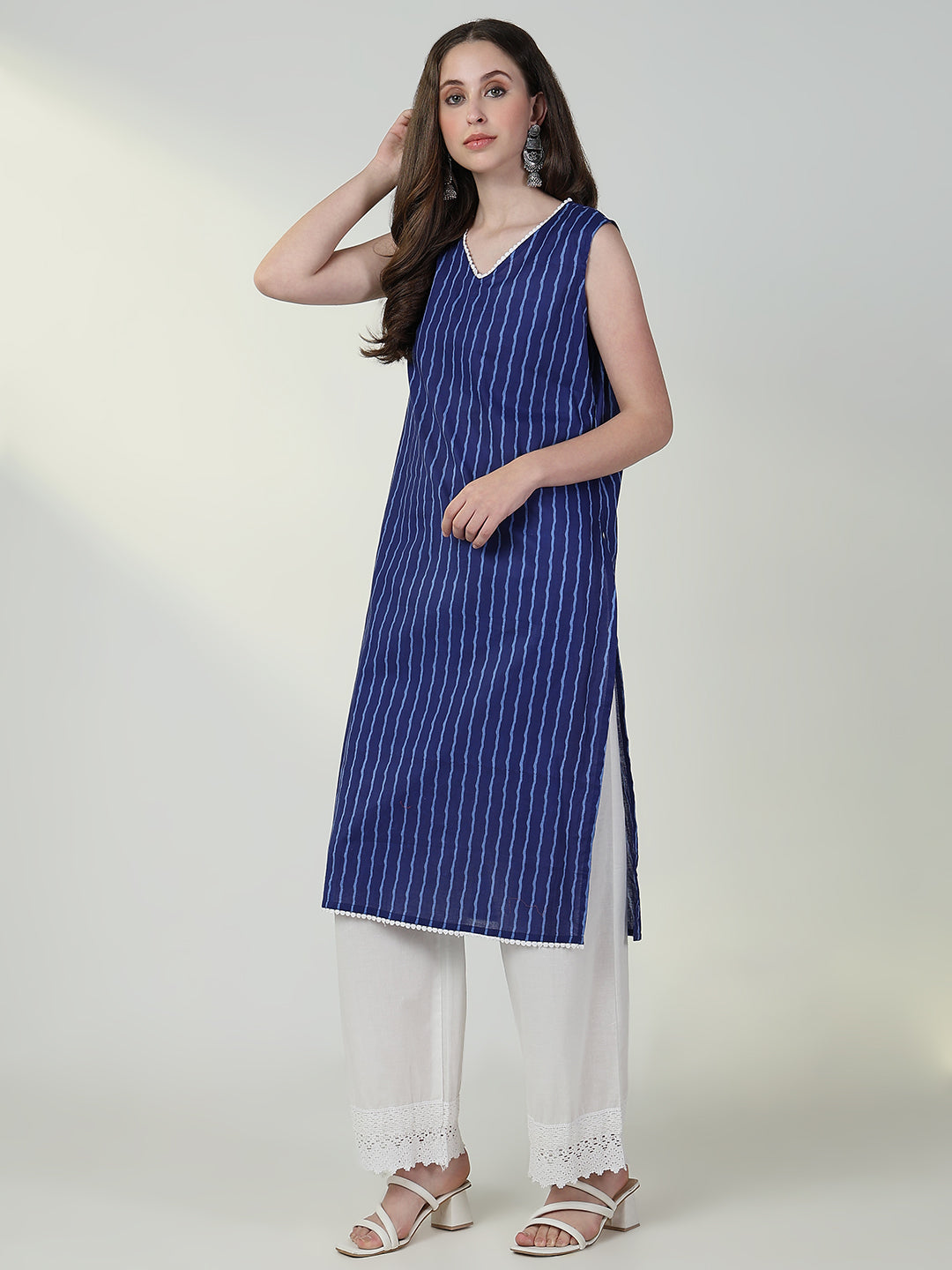 Women Striped Blue Straight Kurta Set