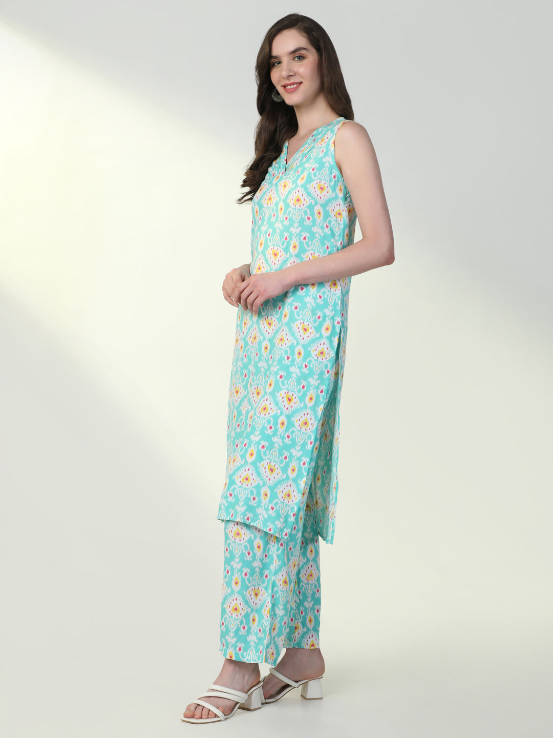 Women Sea Green Graphic Straight Kurta Set