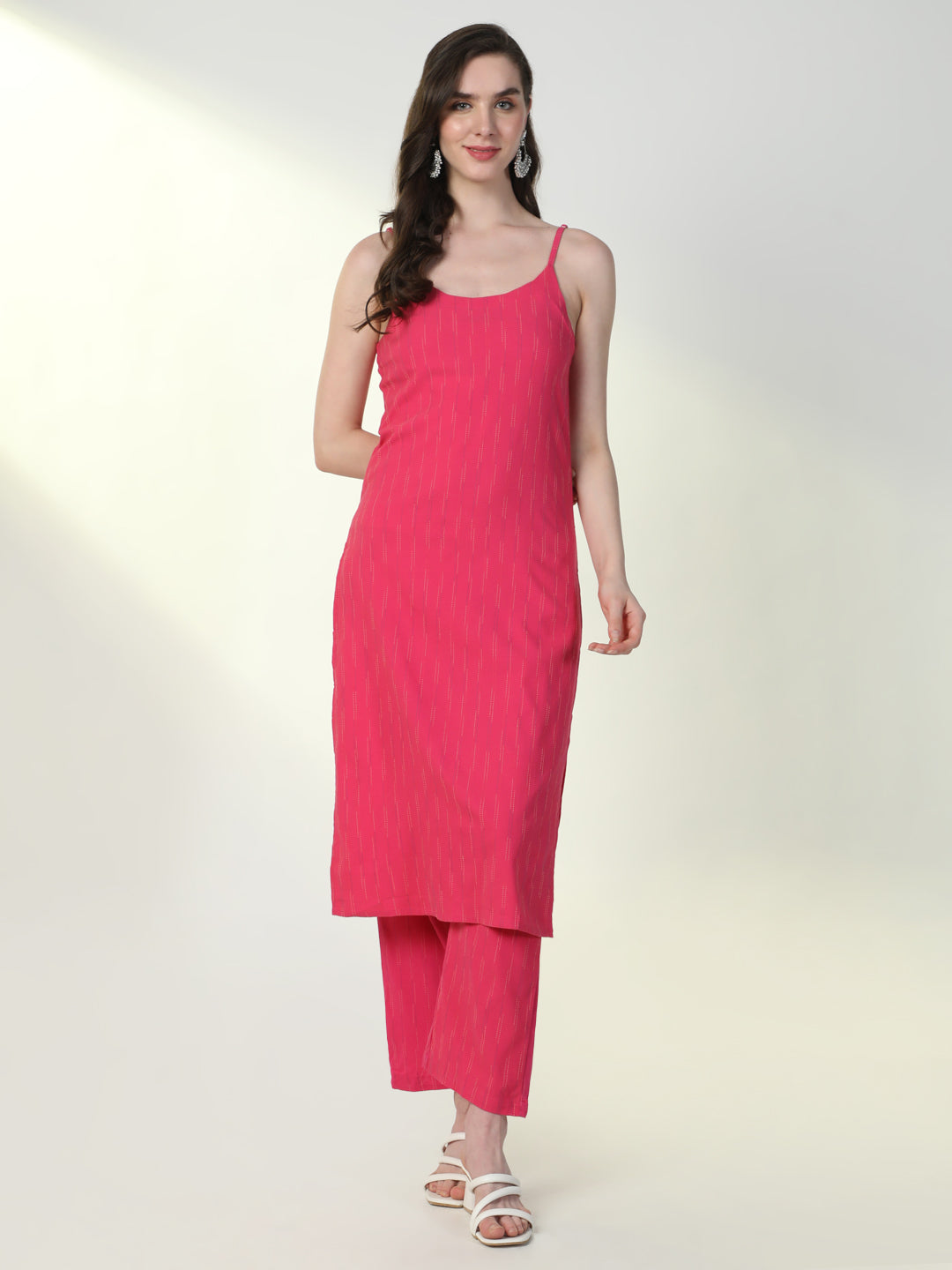 Women Pink Solid Straight Kurta Set