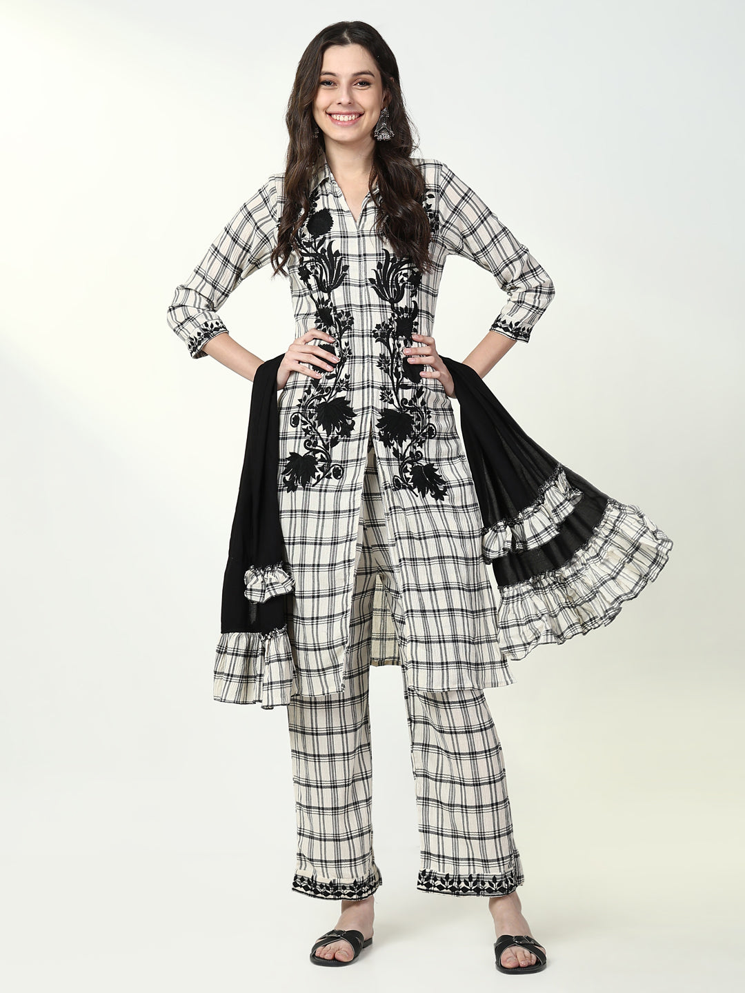 Women Checked Off White Straight Kurta Set with Dupatta