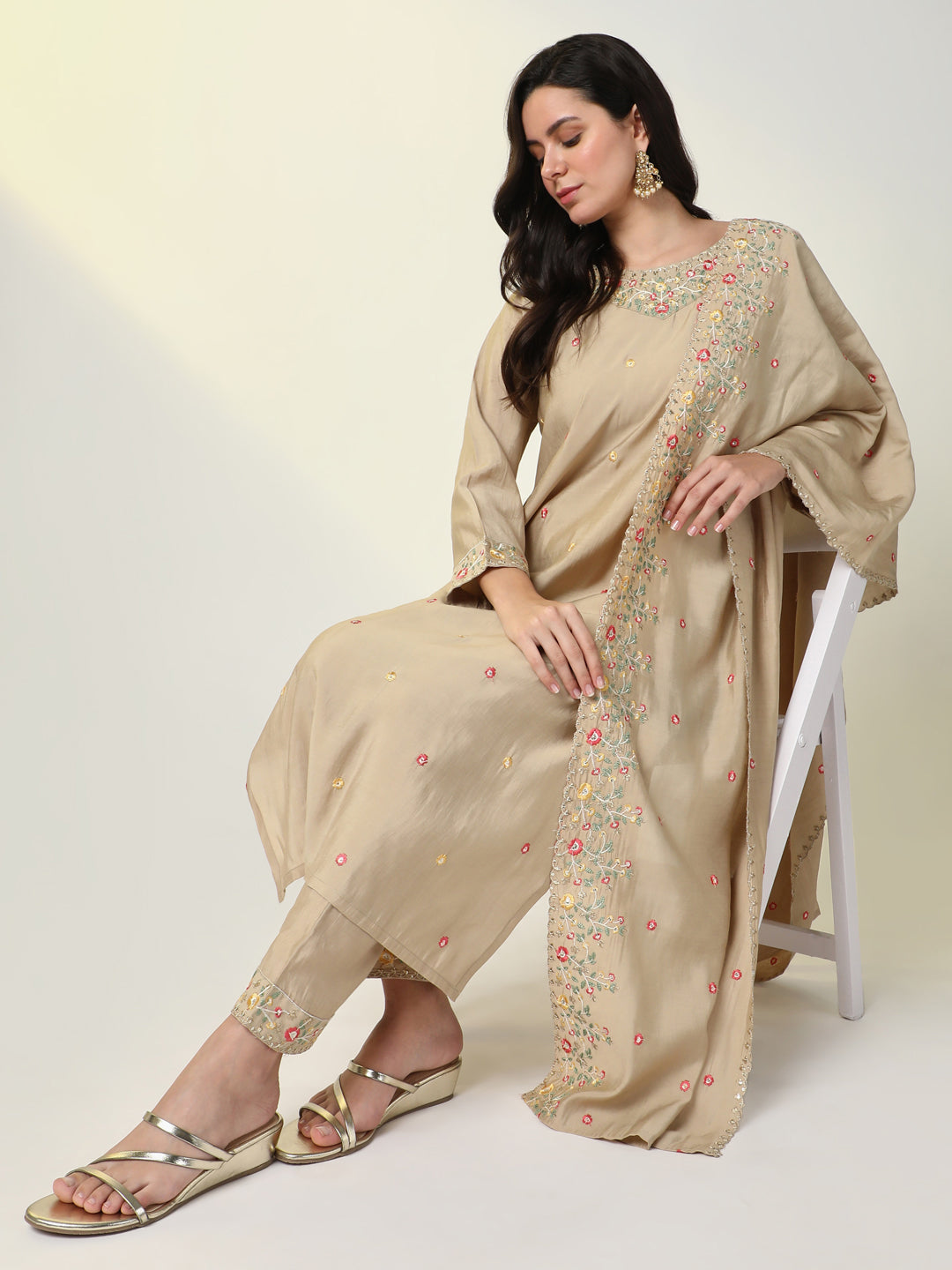 Women Beige Floral Kurta Set with Dupatta