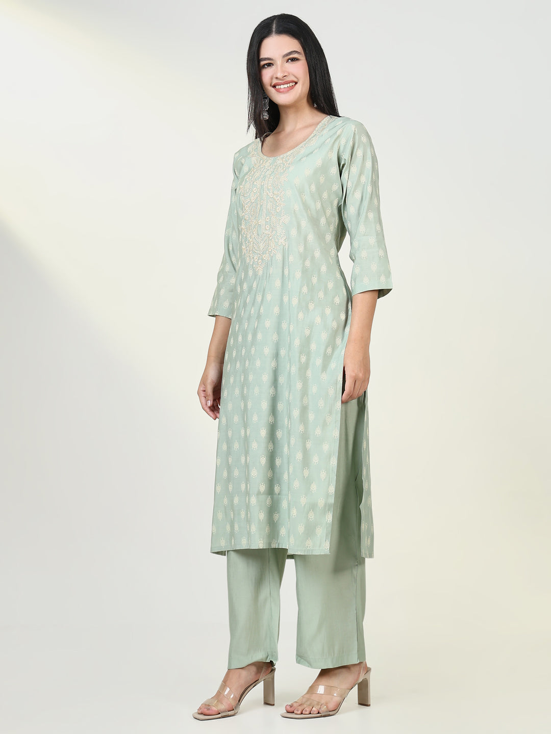 Women Graphic Green Kurta Set with Dupatta