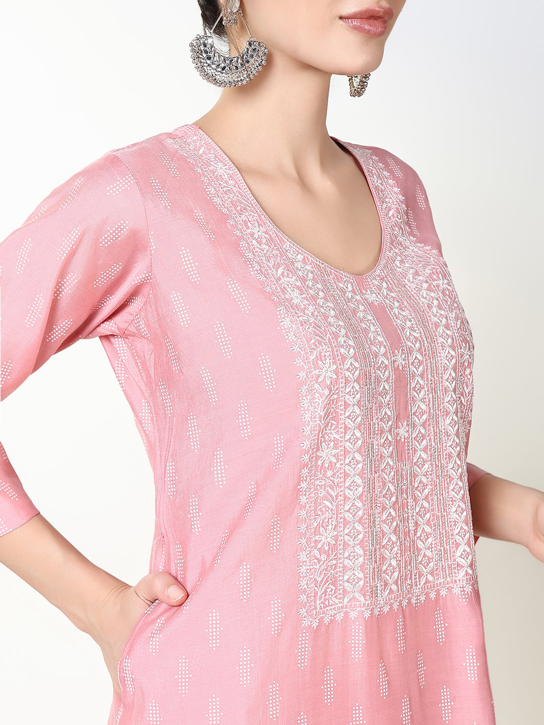 Women Printed Pink Straight Kurta Set with Dupatta