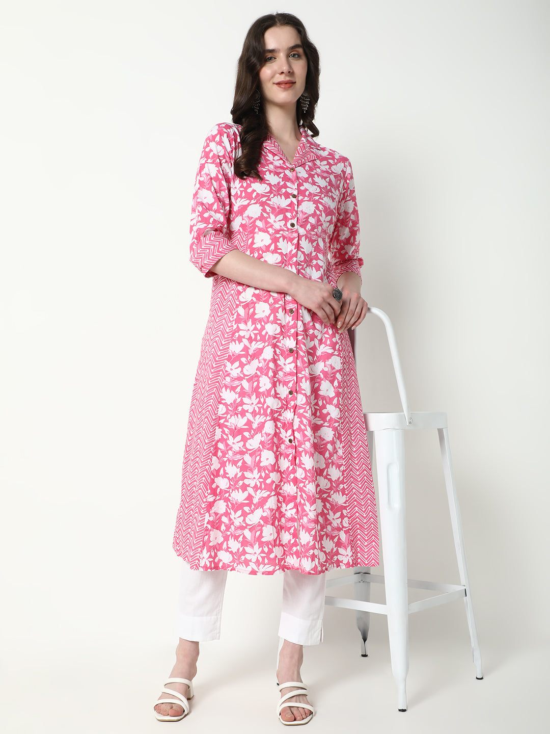 Women Pink Floral A-Line Kurta