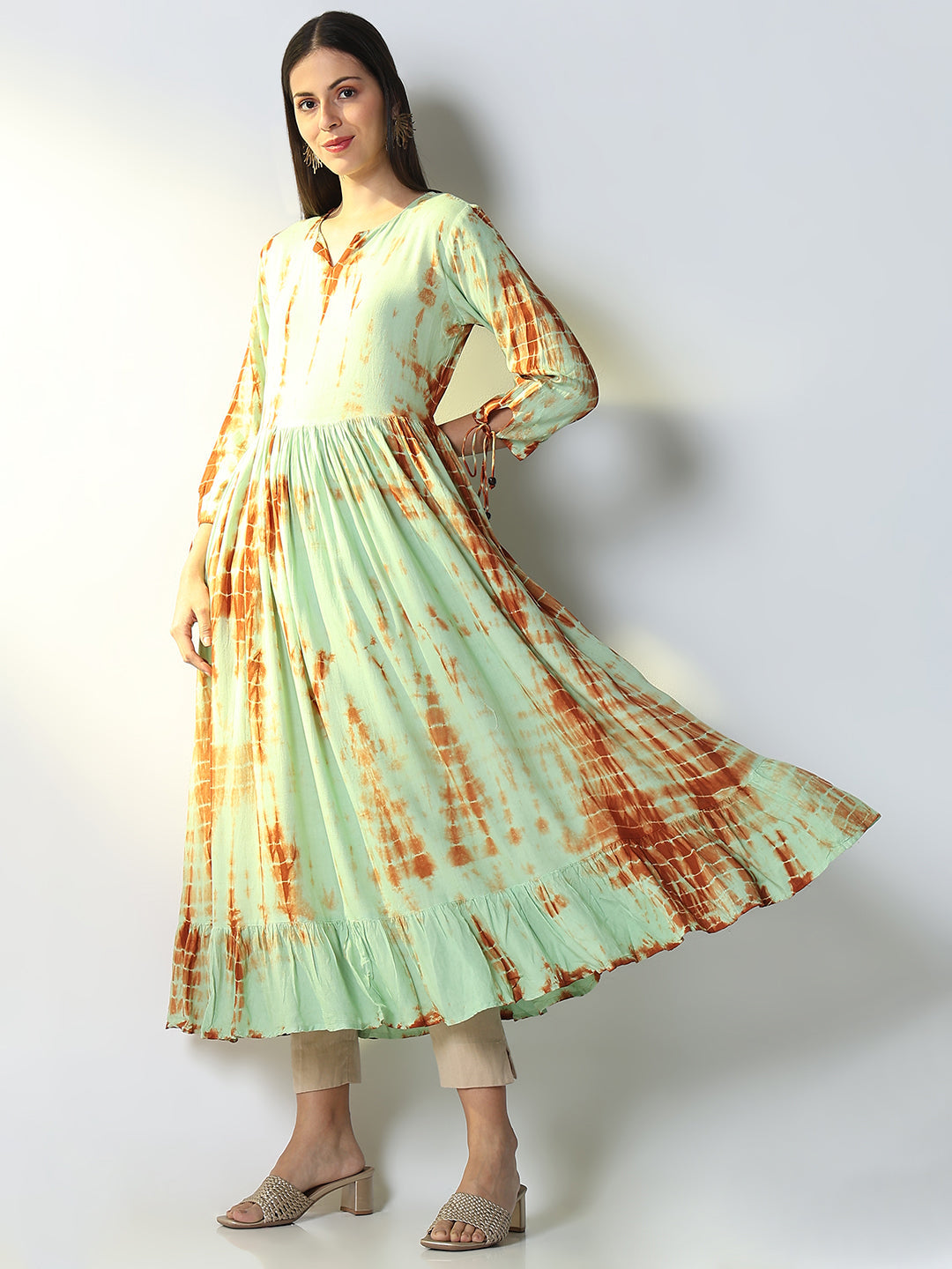 Women Green Abstract Anarkali Kurta