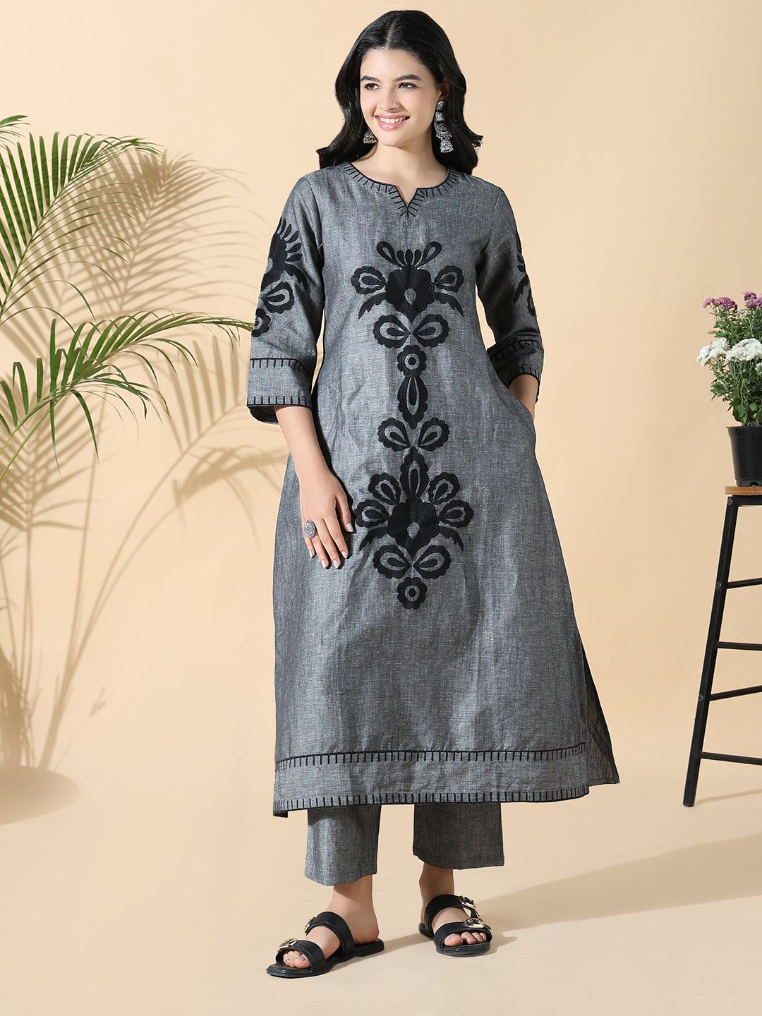 Women Floral A-Line Embroidered Grey Kurta Set