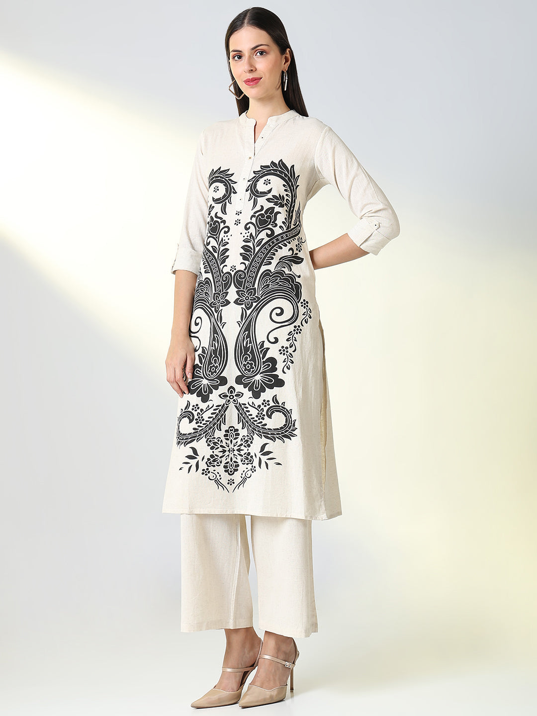 Women Off White Graphic Straight Kurta Set