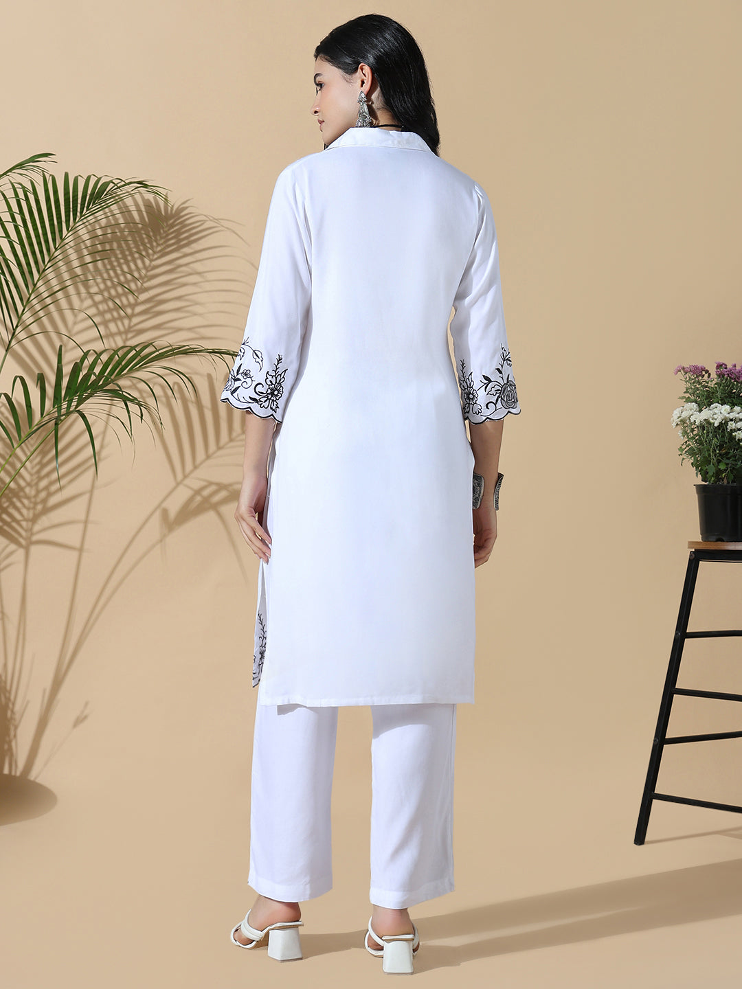 Women Solid Straight Thread Work White Kurta Set