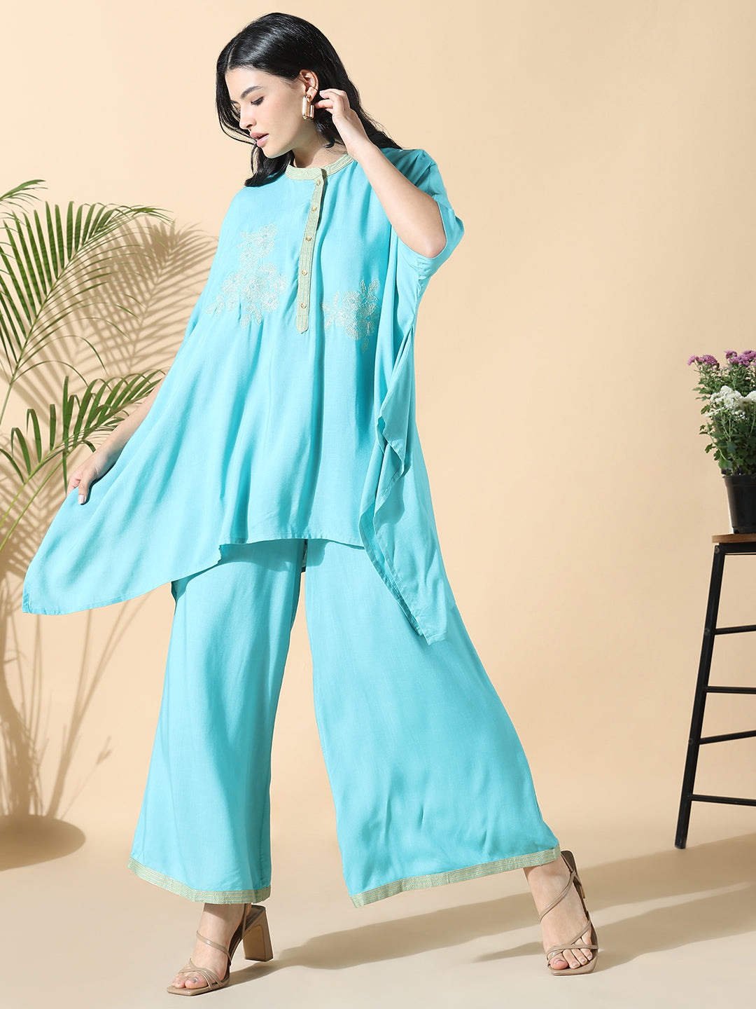 Women Solid Kaftan Embroidered Blue Kurta with Palazzos